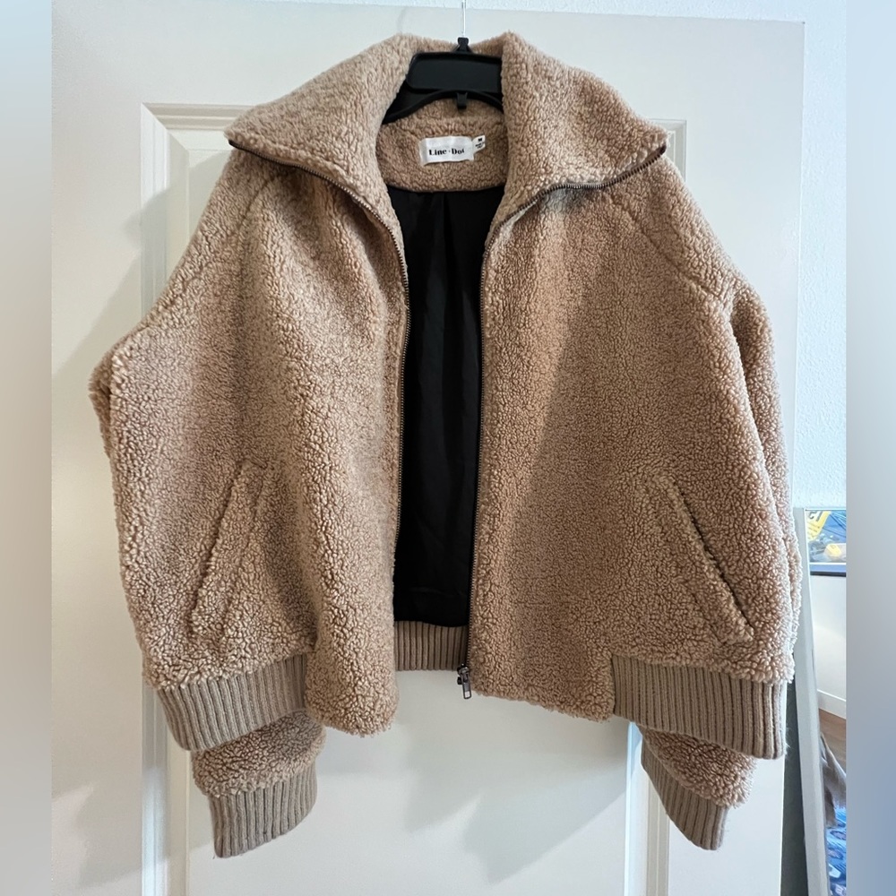 Line & Dot Teddy Jacket
